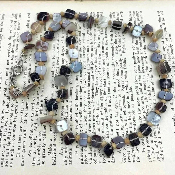 Natural Shell Square Beaded Necklace 18" Assorted Seashell - Picture 14 of 15